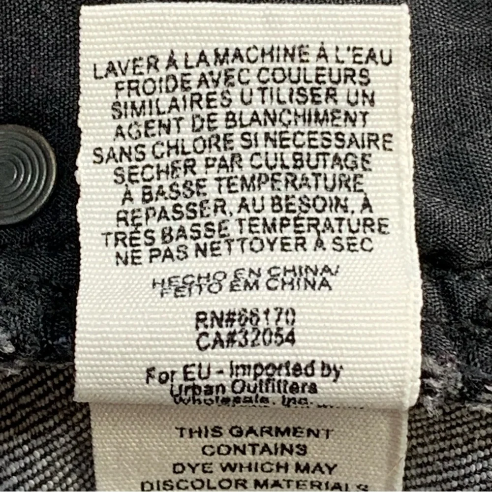 Free People~Women’s‎ Gray Wash Distressed with Holes Skinny Jeans~Sz 27 - Picture 13 of 15